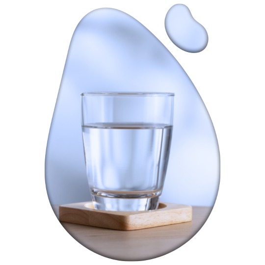 gota de agua con vaso